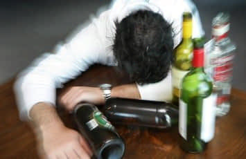 Вывод из запоя на дому и лечение алкоголизма