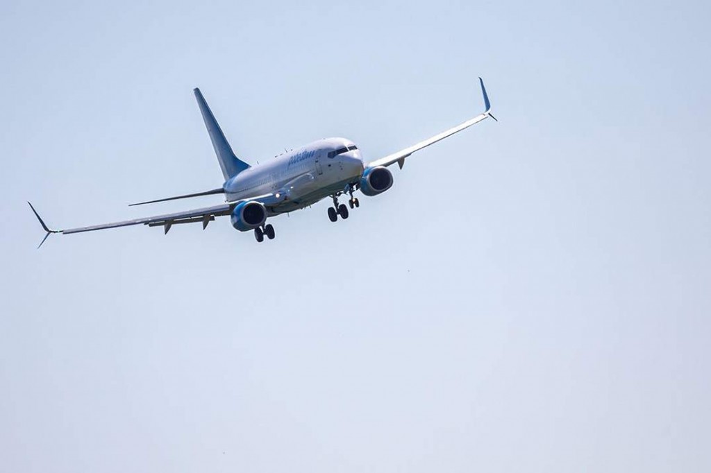 В Геленджике хотят вернуть авиасообщение, самолеты могут взлетать в сторону гор